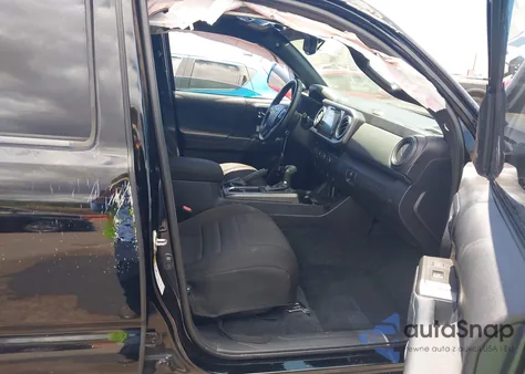 2016 Toyota Tacoma Trd Sport z USA, uszkodzony, nr VIN 3TMCZ5AN2GM024396